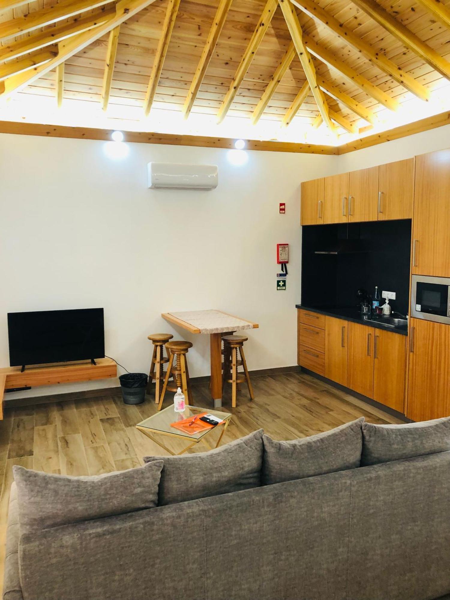 Amu- Apartamentos Misterios Da Urzelina Ngoại thất bức ảnh