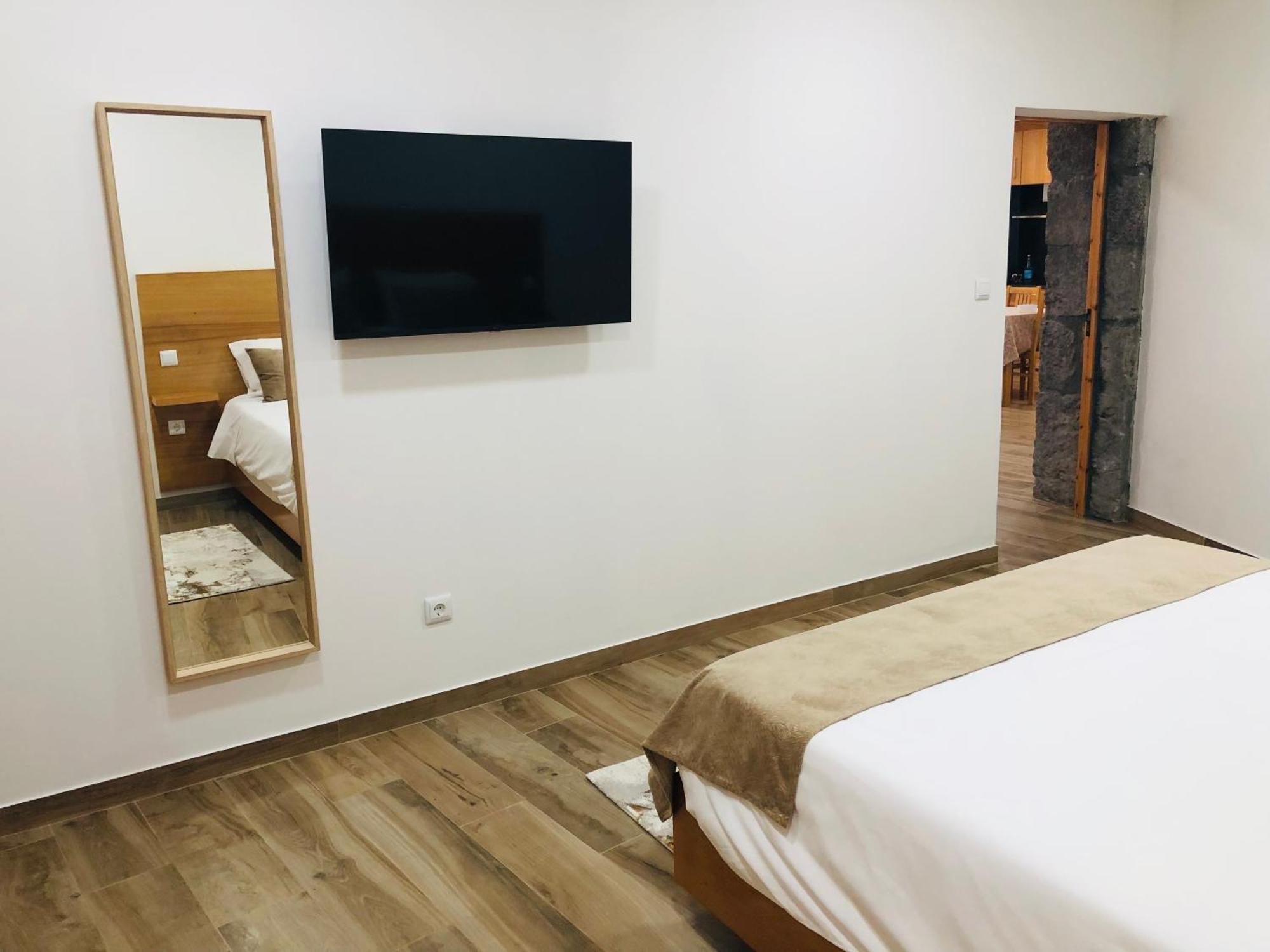 Amu- Apartamentos Misterios Da Urzelina Ngoại thất bức ảnh